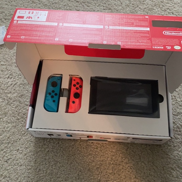 Brand new Nintendo Switch. No low ball offers - Picture 3 of 3
